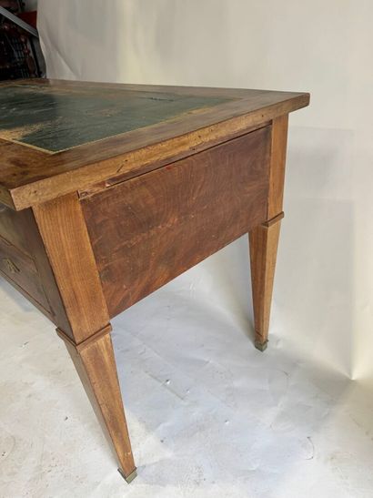 Mahogany and mahogany veneer flat desk opening...