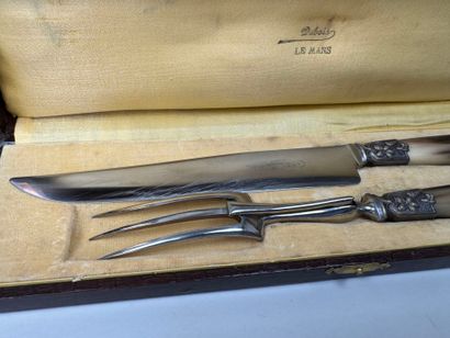 Lot comprenant :
- SAINT HILAIRE.
Seau rafraichissoir...