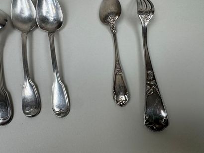 Série de 6 petites cuillères en argent 950/1000,...