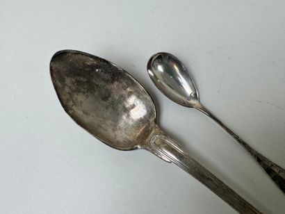 Lot en argent 950/1000 comprenant :
- une...