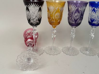 BOHEME.
Série de 6 verres en cristal taillé...