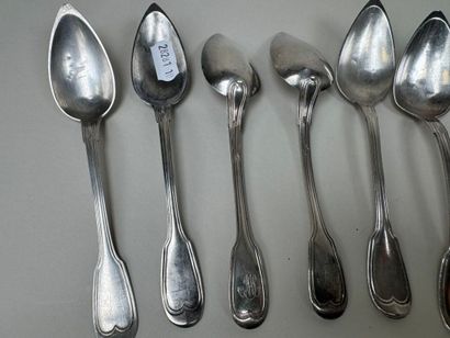 Série de 6 petites cuillères en argent 950/1000,...