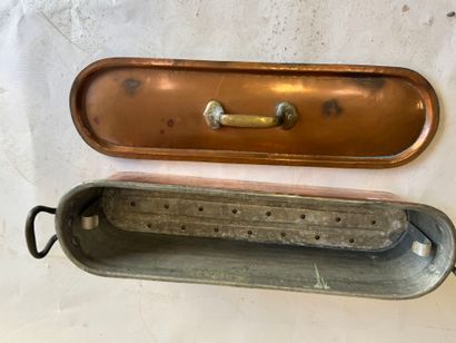 Copper and metal turbo pot.
L. 70 cm.