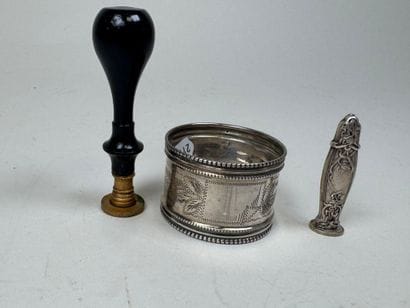 Lot en argent 950/1000, poinçon Minerve,...