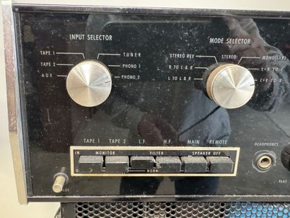 McINTOSH.
Lot comprenant :
-Ampli. 2100 (20...