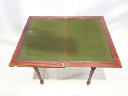 Table à jeux portefeuille en bois et placage,...