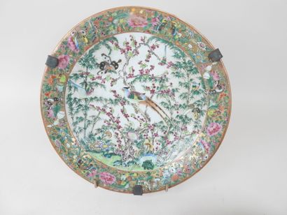 CHINE, XIXe - XXe. 
Lot en porcelaine polychrome...