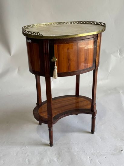 Oval-shaped bedside table in wood and veneer,...