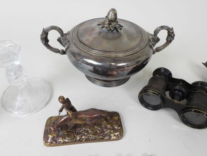 Lot de bibelots comprenant : 
- CHRISTOFLE,...