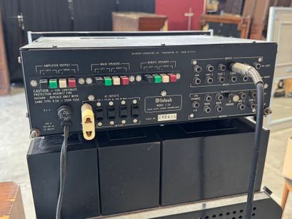 McINTOSH.
Lot comprenant :
-Ampli. 2100 (20...