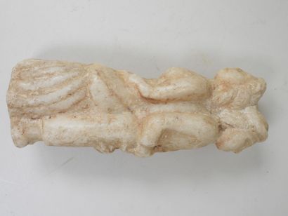 École XXe. 
Couple en pierre sculptée à deux...