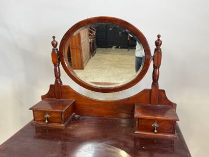 Commode-coiffeuse en bois façon acajou, la...