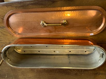 Fishmonger in copper and metal.
18 x 66 x...