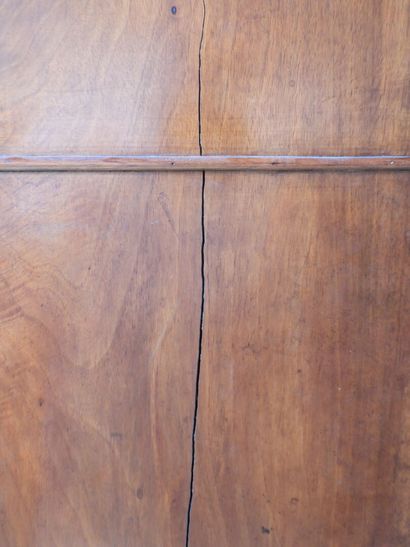 Secrétaire droit en bois et placage d'acajou...