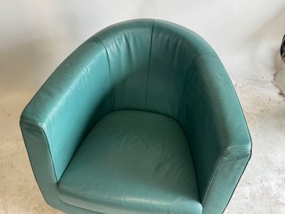 Club armchair in green leather, the square...