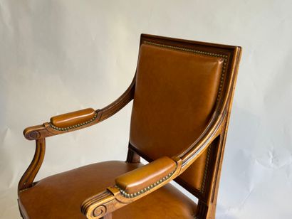 Swivel desk armchair in molded wood and imitation...