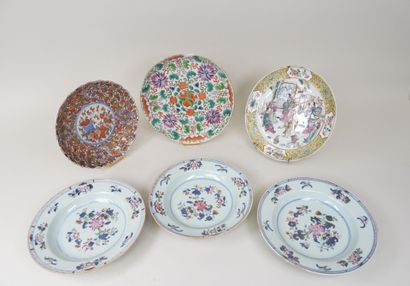 CHINE, XIXe - XXe.
Lot de six assiettes en...