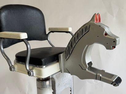 ZERBIN in TURIN.
Small hairdresser's chair...
