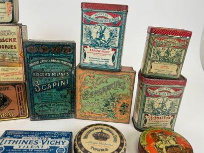 Collection de 28 boites publicitaires en...
