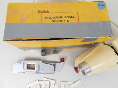 KODAK.
Projecteur de diapositives Senior...