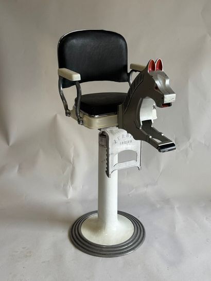 ZERBIN in TURIN.
Small hairdresser's chair...