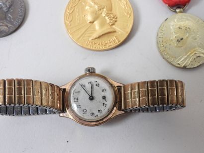 Lot de trois médailles république française...