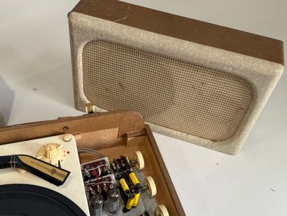 MELODYNE.
Ampli disque vinyle.
23 x 51 x...