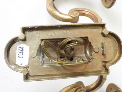 Paire d'appliques en bronze doré à deux bras...