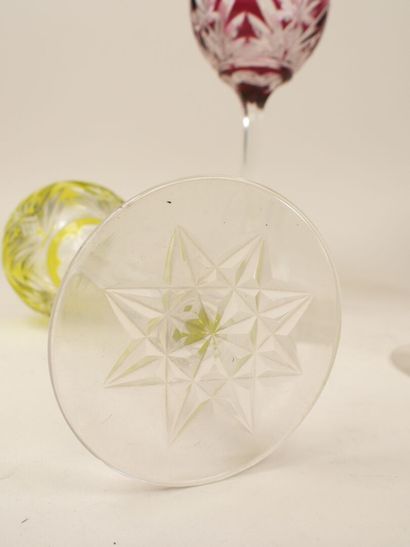 SAINT LOUIS, dans le goût.
Suite de six verres...