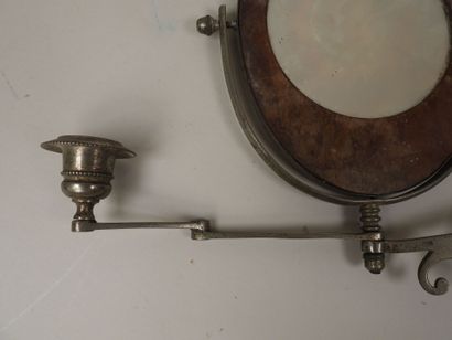 Miroir de salle de bain en applique en métal...