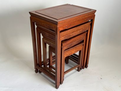 CHINE, XXe.
Quatre tables gigognes rectangulaires...