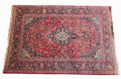 IRAN, 20th century.
Large hand-knotted wool...