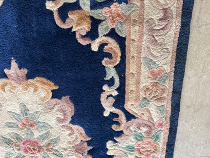 CHINA, 20th century.
Polychrome virgin wool...