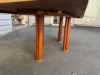 Table rectangulaire en bois et plateau de...