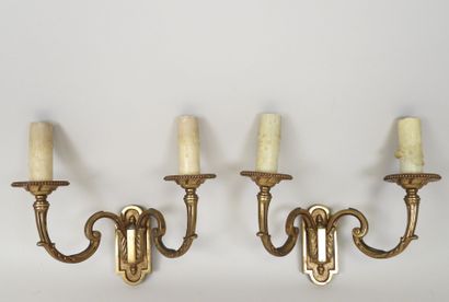 Paire d'appliques en bronze doré à deux bras...