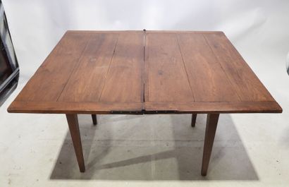 Table en bois, le plateau portefeuille, la...