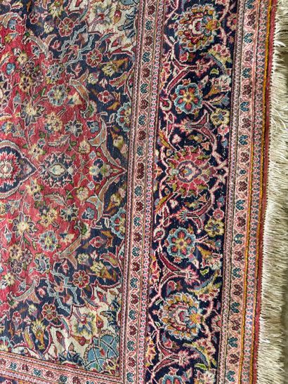 IRAN, 20th century.
Large hand-knotted wool...