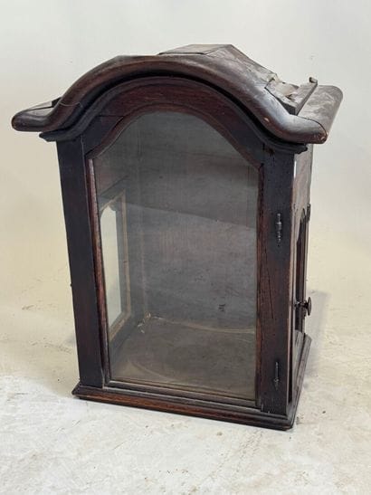 Oak comtoise top, glass on all sides, can...