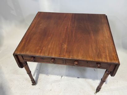 Drop-leaf table in natural wood, on castor...