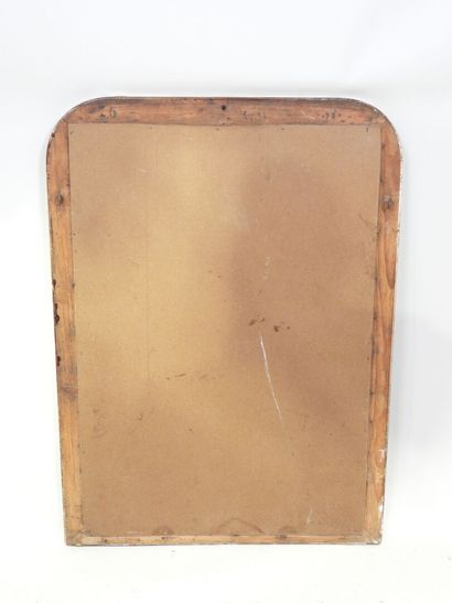 Miroir en bois et stuc doré.
Style LOUIS-PHILIPPE.
90...