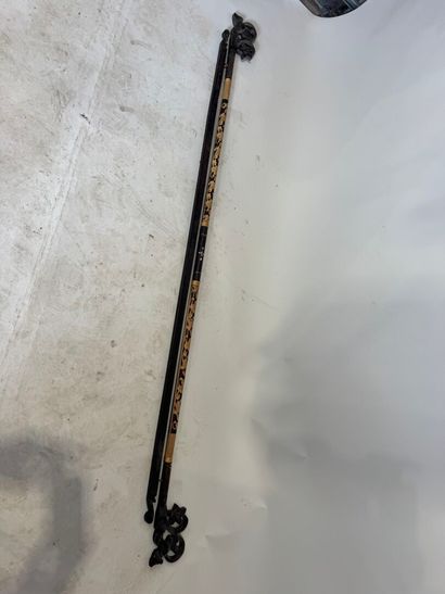 ASIA, 20th century.
Exotic wood curtain rod...