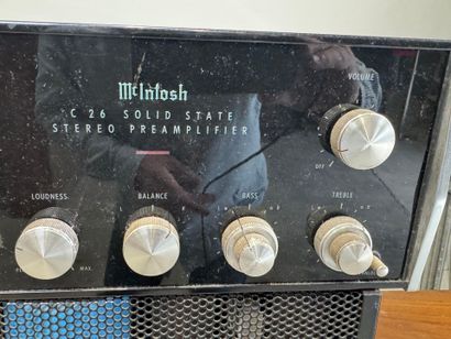 McINTOSH.
Lot comprenant :
-Ampli. 2100 (20...