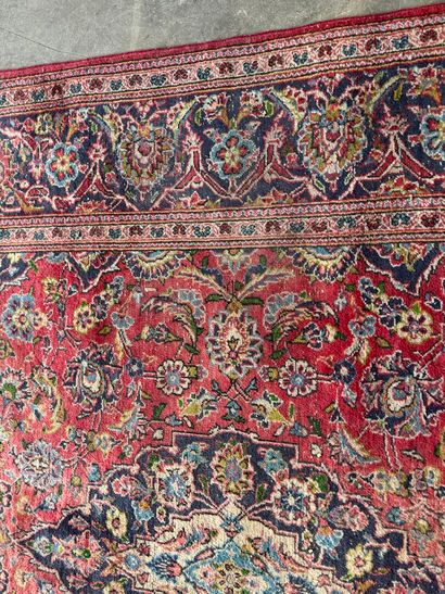 IRAN, 20th century.
Large hand-knotted wool...