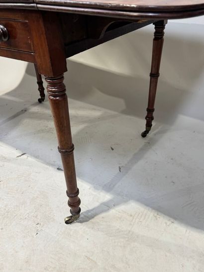 Drop-leaf table in natural wood, on castor...