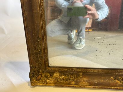 Rectangular mirror in wood and gilded stucco...