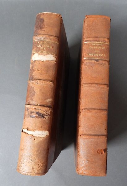 Approximately 32 volumes in 8mo or 12mo format,...