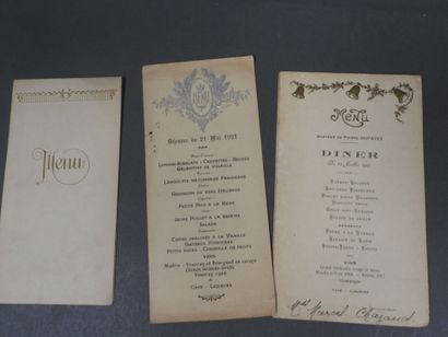 [MENUS]
Approximately 13 printed and illustrated...