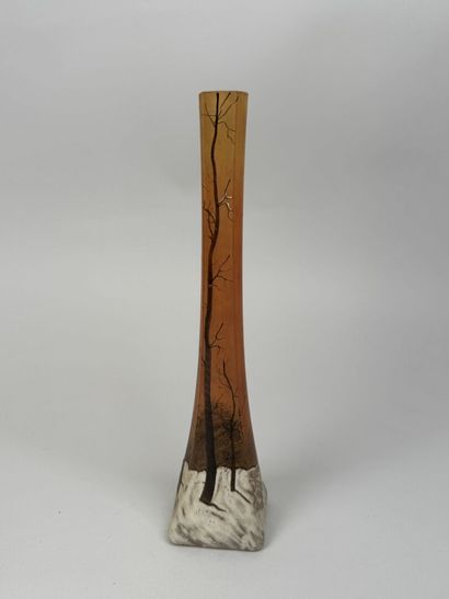 François-Théodore LEGRAS (1839-1916), d'après.
Vase...