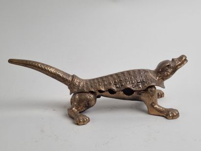 Mâche-bouchon figuratif CROCODILE version...