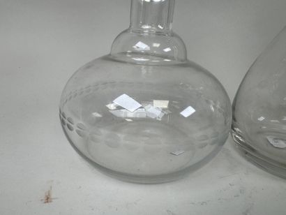 DAUM Nancy.
Petite carafe ou carafon en cristal...